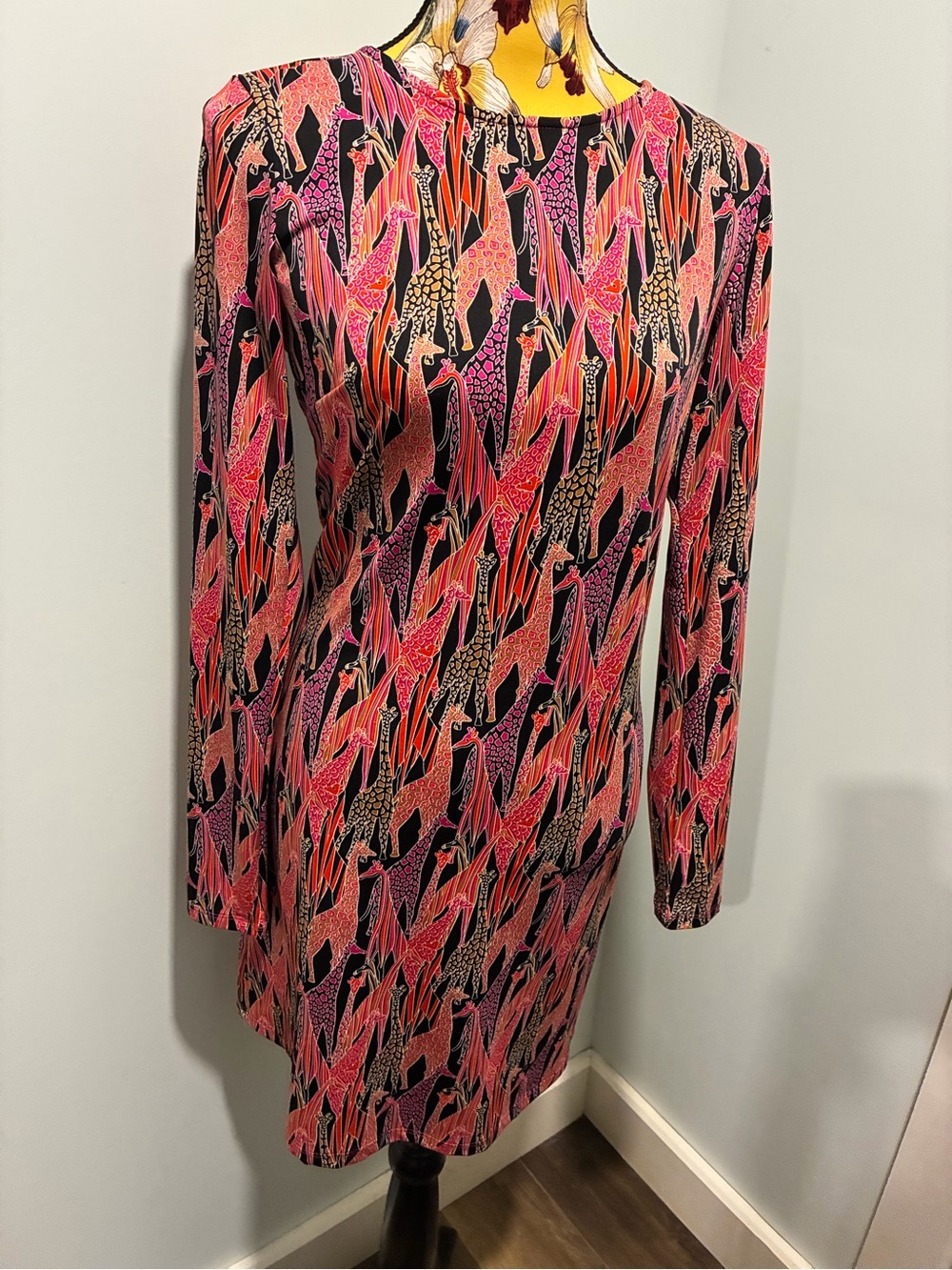 JB by Julie Brown Vintage Pink Giraffe Print Long Sleeve Shift Dress Size Small